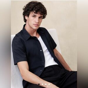 Banana Republic Washed Cotton Poplin Shirt - Small